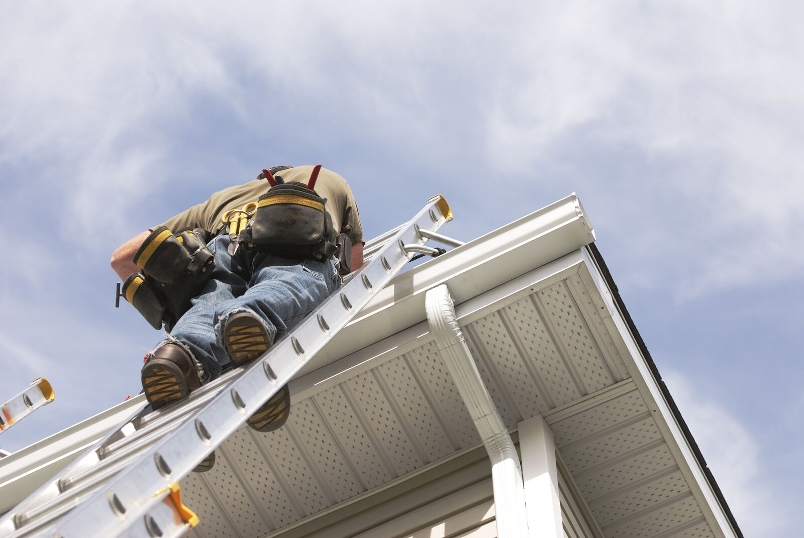 Detail van dakgoot en oversteek